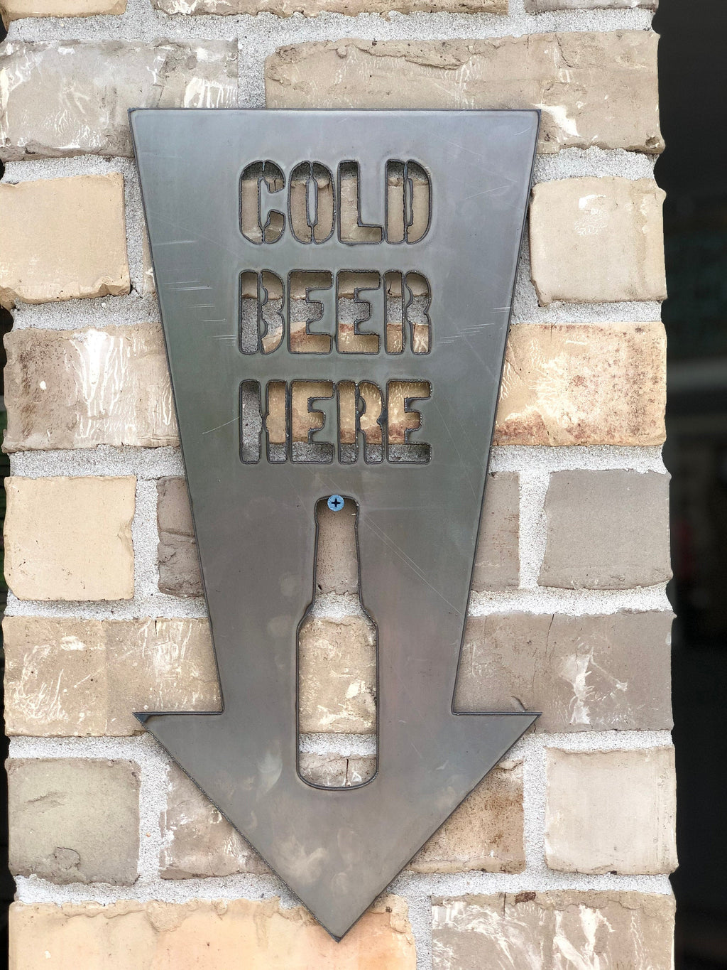 Cold Beer Here Metal Sign, Man Cave Bar Sign, Cold Beer Arrow Sign, Cold Beer Vertical Sign, Bars Decorative Sign, Beer Lover Bar Sign