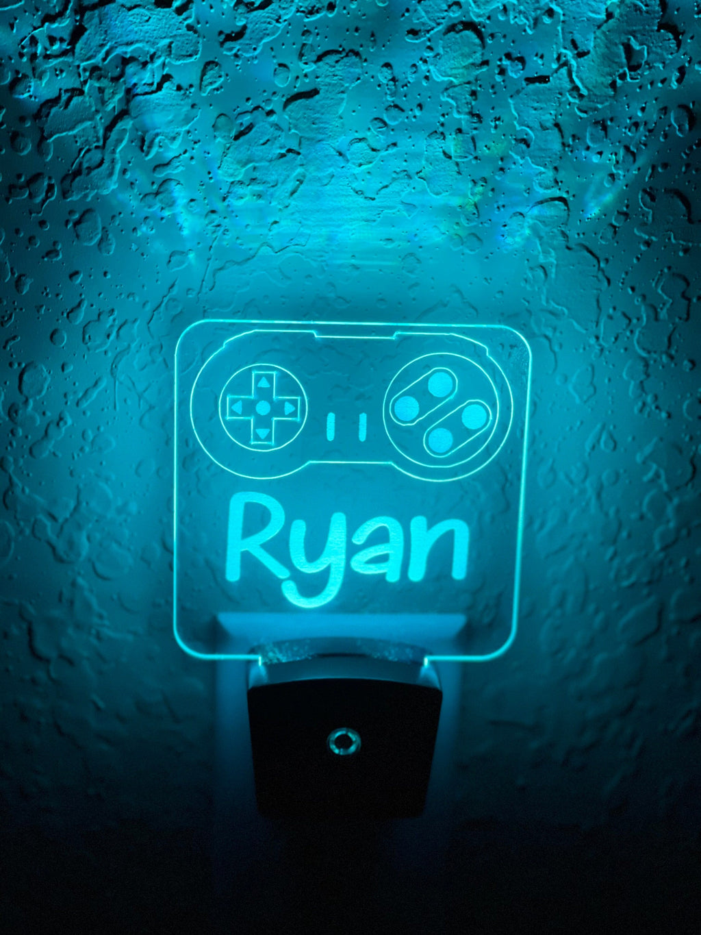 Personalized LED Super Nintendo NES Controller Night Light | 7 Color Changing | Plug in Night Light | Name Light | Kids Room Light